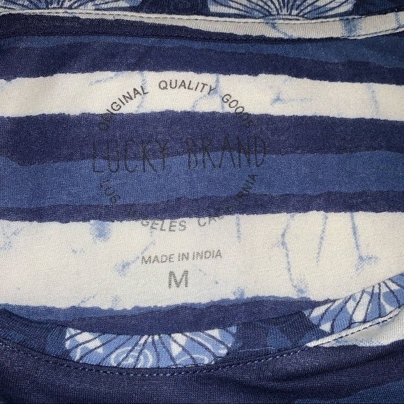 🍀Lucky brand🍀, women’s tunic size M blue print w/marbling - Picture 4 of 5